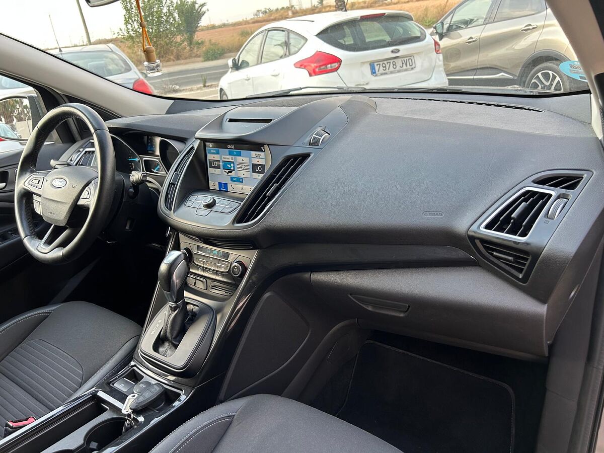 FORD KUGA TITANIUM 4X4 2.0 TDCI AUTO SPANISH LHD IN SPAIN 81000 MILES SUPER 2017